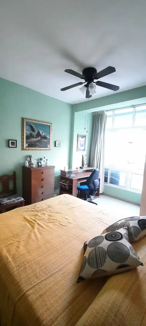 Habitación de Apartamento en venta en Torremolinos con Calefacción, Lavadora y Balcón