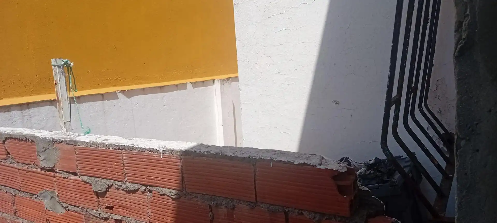 Vista exterior de Casa o xalet en venda en Algeciras