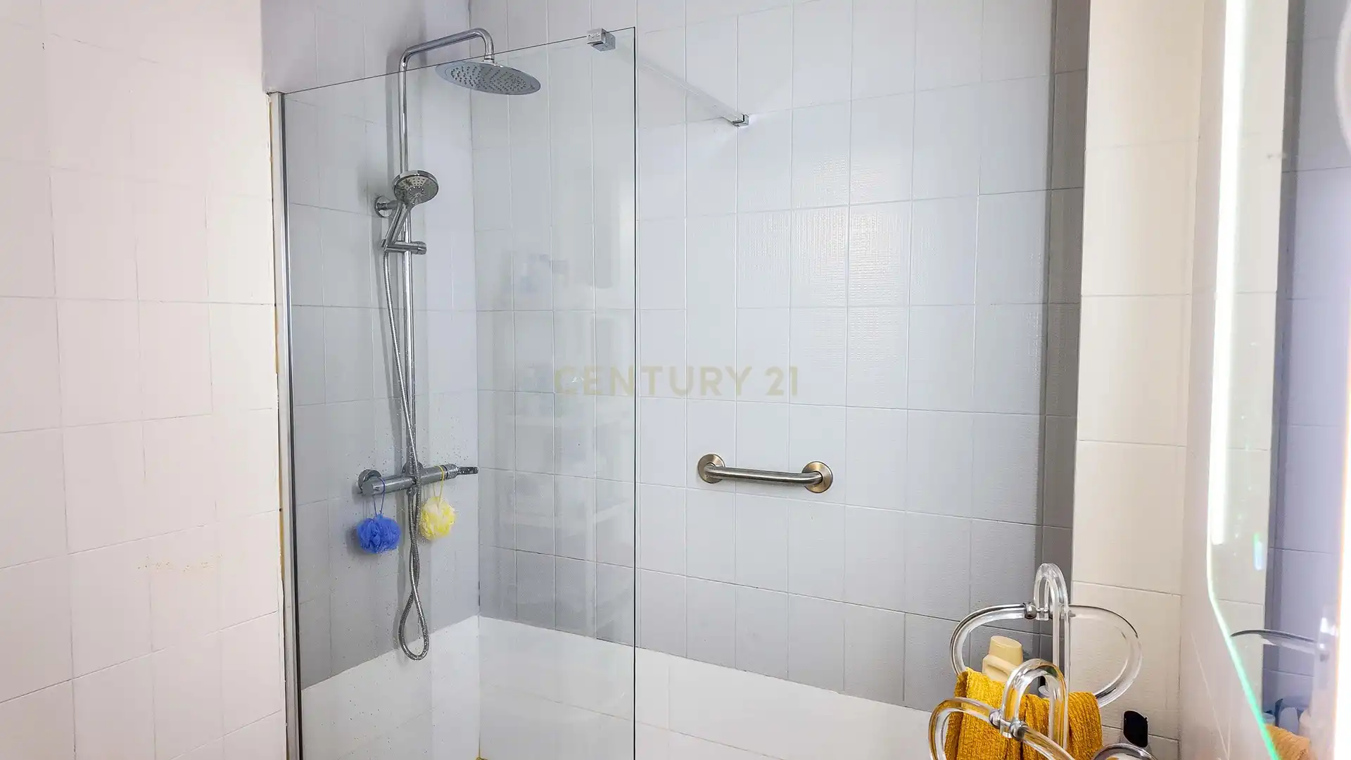 Bathroom of Houses for sale in Cáceres  with Balcony