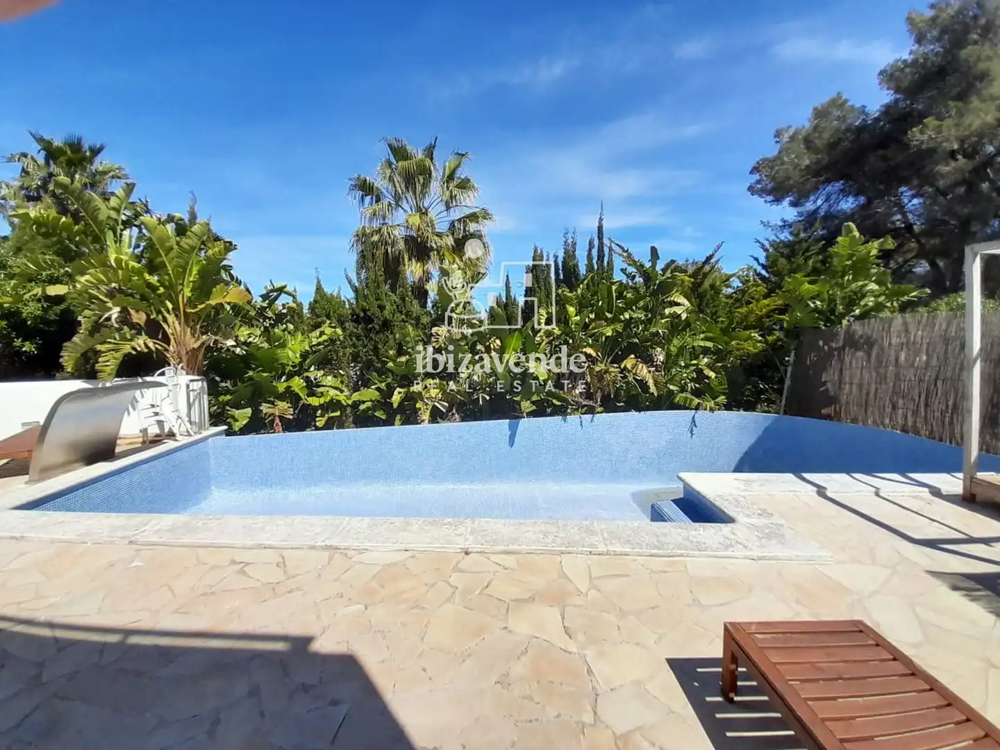 Jardí de Casa o xalet en venda en Santa Eulària des Riu amb Aire condicionat, Calefacció i Piscina