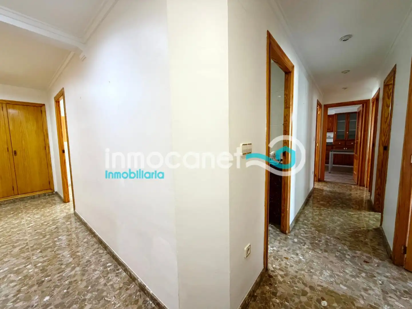 Apartamento en venta en Oliva con Balcón