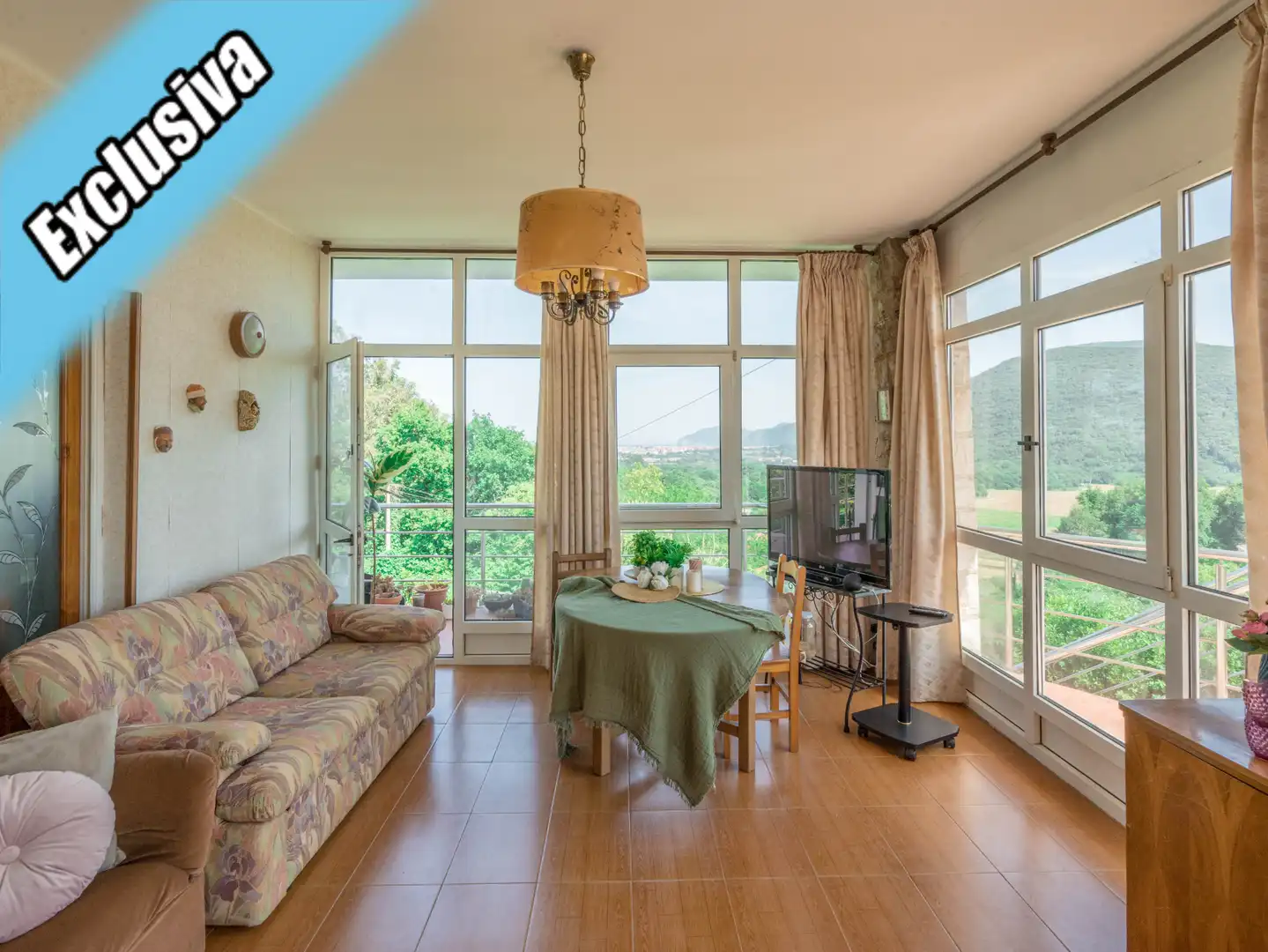 Sala de estar de Casa o chalet en venta en Arnuero con Calefacción, Jardín privado y Terraza