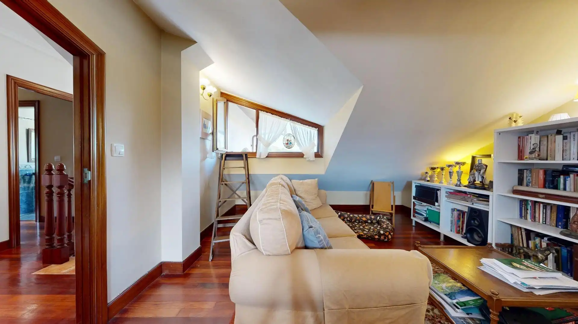 Sala de estar de Casa adosada en venta en Zalla  con Calefacción, Jardín privado y Terraza
