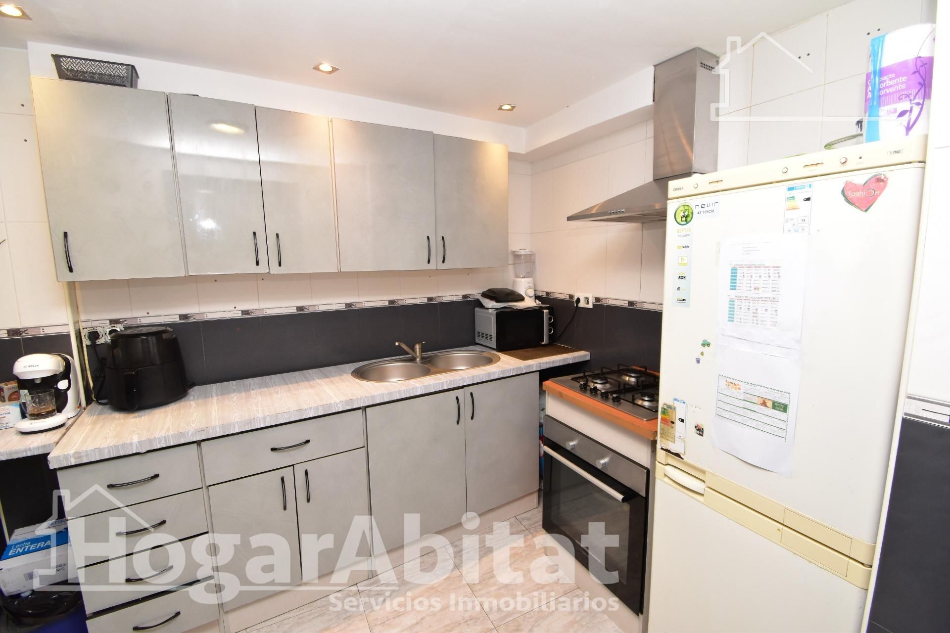 Cuina de Pis en venda en Alzira amb Aire condicionat i Balcó