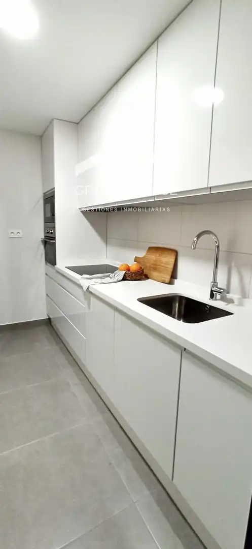 Kitchen of Flat for rent in Jerez de la Frontera  with Air Conditioner, Storage room and Furnished