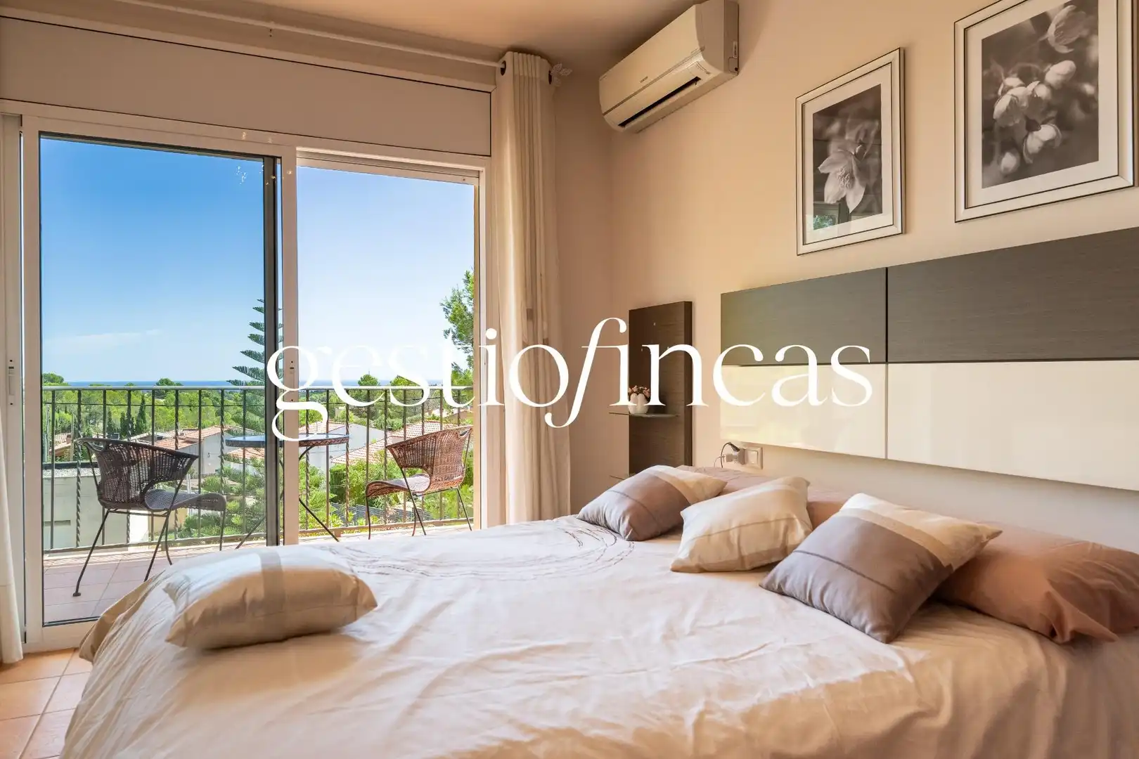 Bedroom of Houses for sale in Pratdip  with Air Conditioner, Heating and Private garden