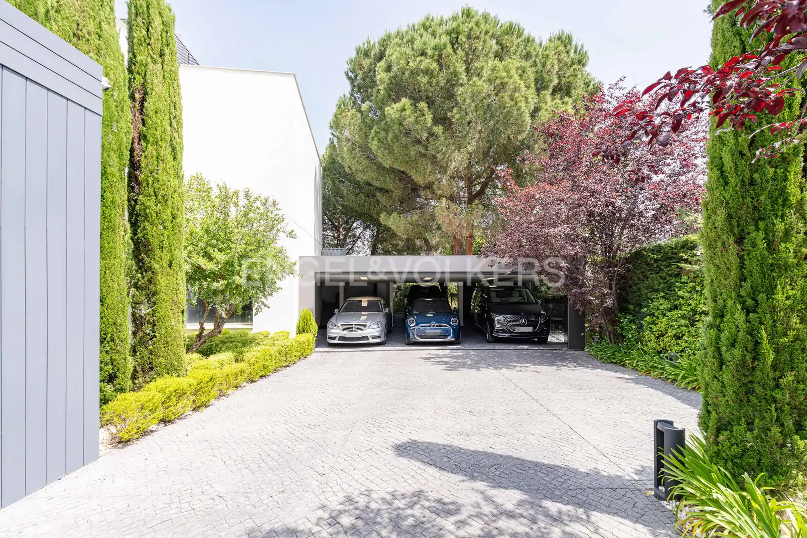 Parking de Casa o chalet en venta en Boadilla del Monte con Aire acondicionado, Calefacción y Jardín privado