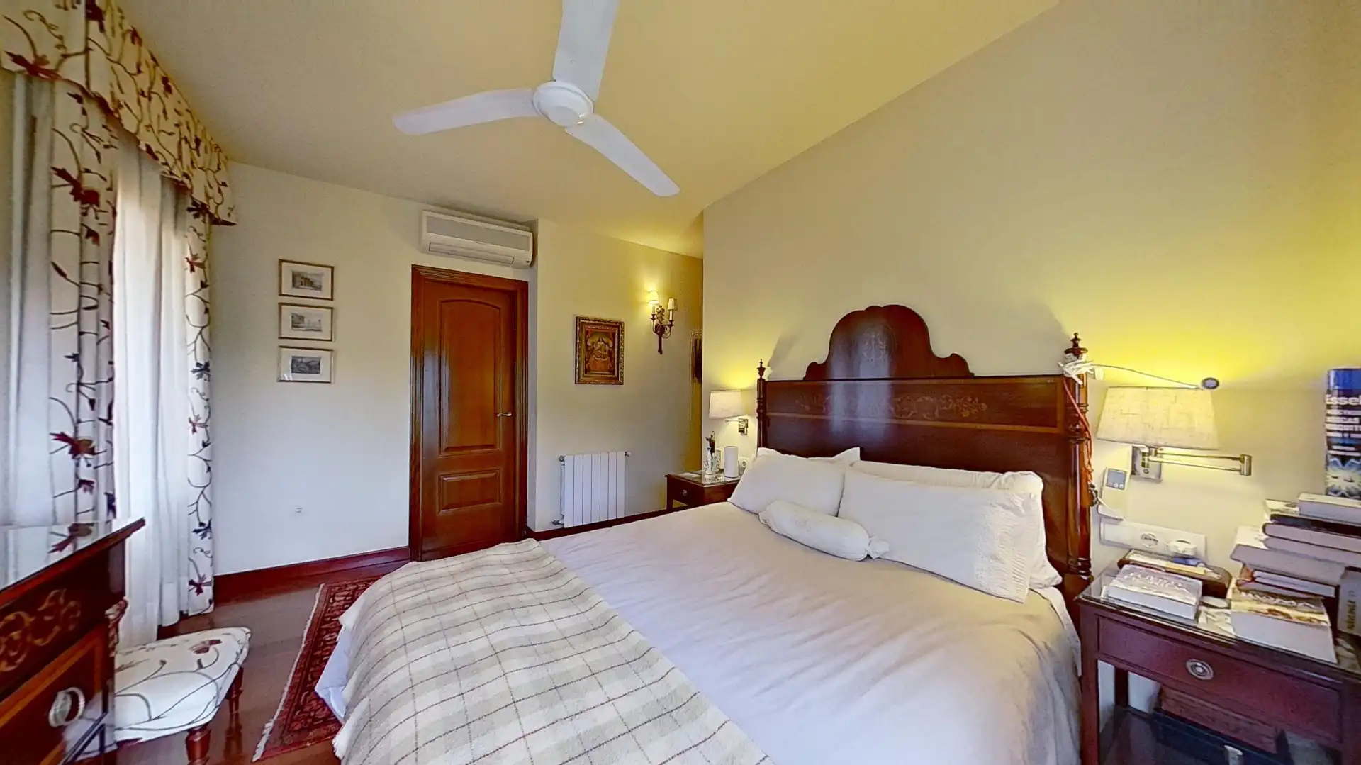 Habitación de Casa o chalet en venta en Málaga con Jardín privado, Terraza y Piscina