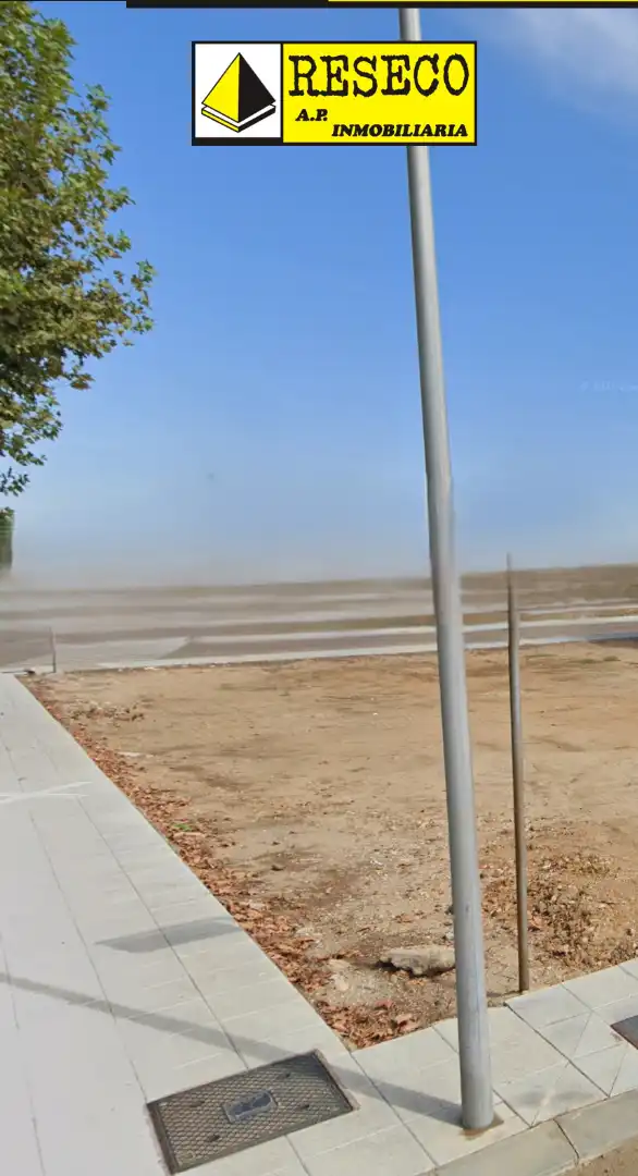 Terreny residencial en venda a Parque de la Constitución 5a