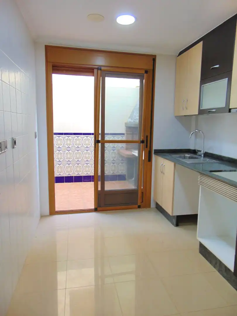 Cocina de Casa adosada en venta en San Pedro del Pinatar con Terraza, Balcón y Alarma