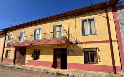 Vista exterior de Casa o xalet en venda en San Adrián del Valle