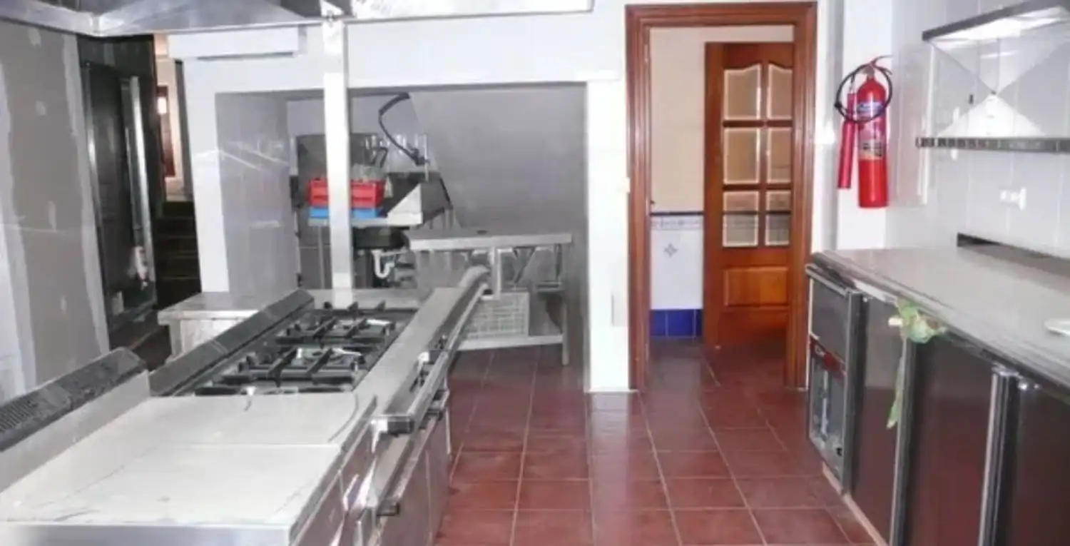 Cuina de Local en venda en Covarrubias