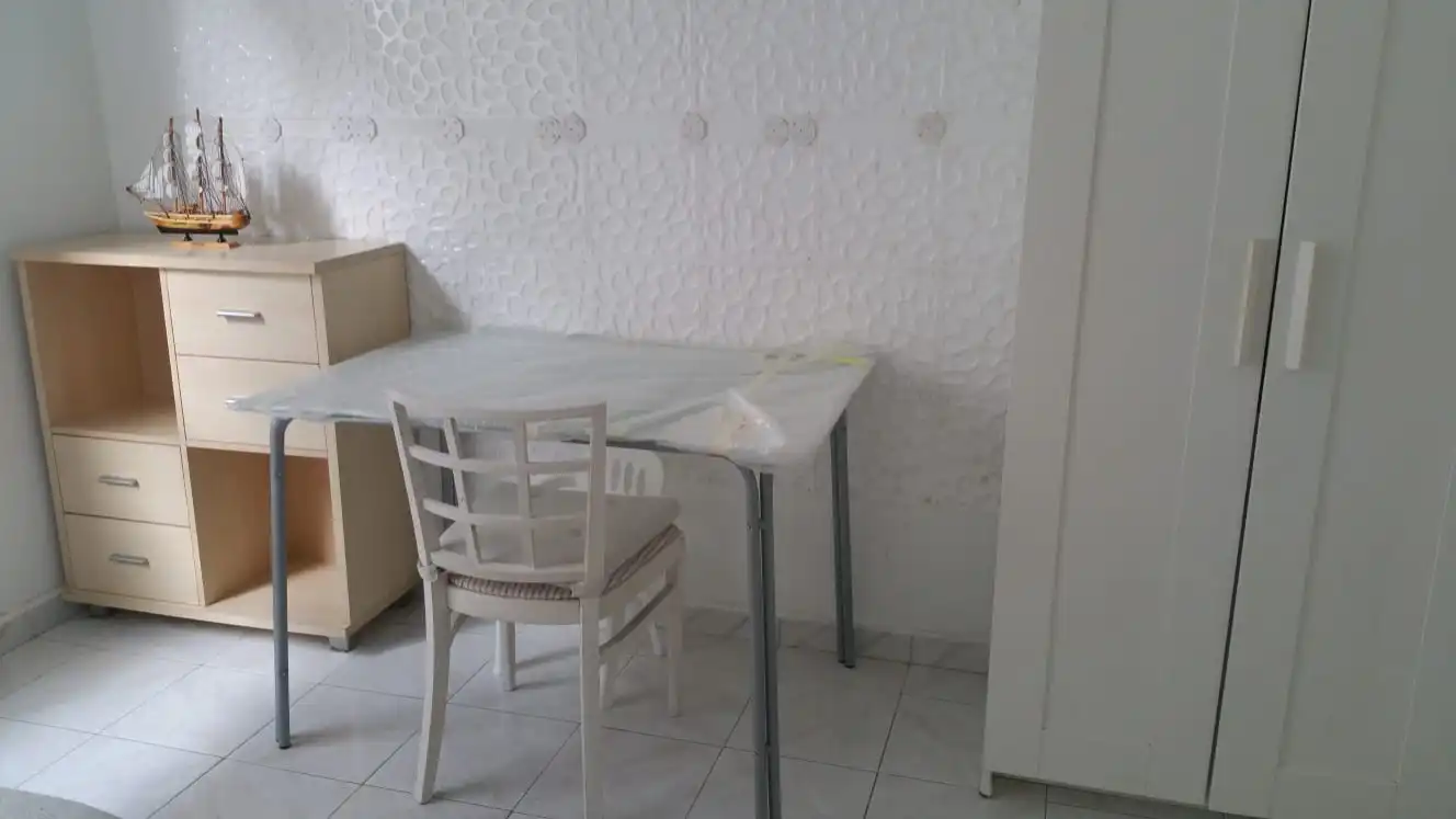 Cocina de Estudio de alquiler en Madrid con Amueblado