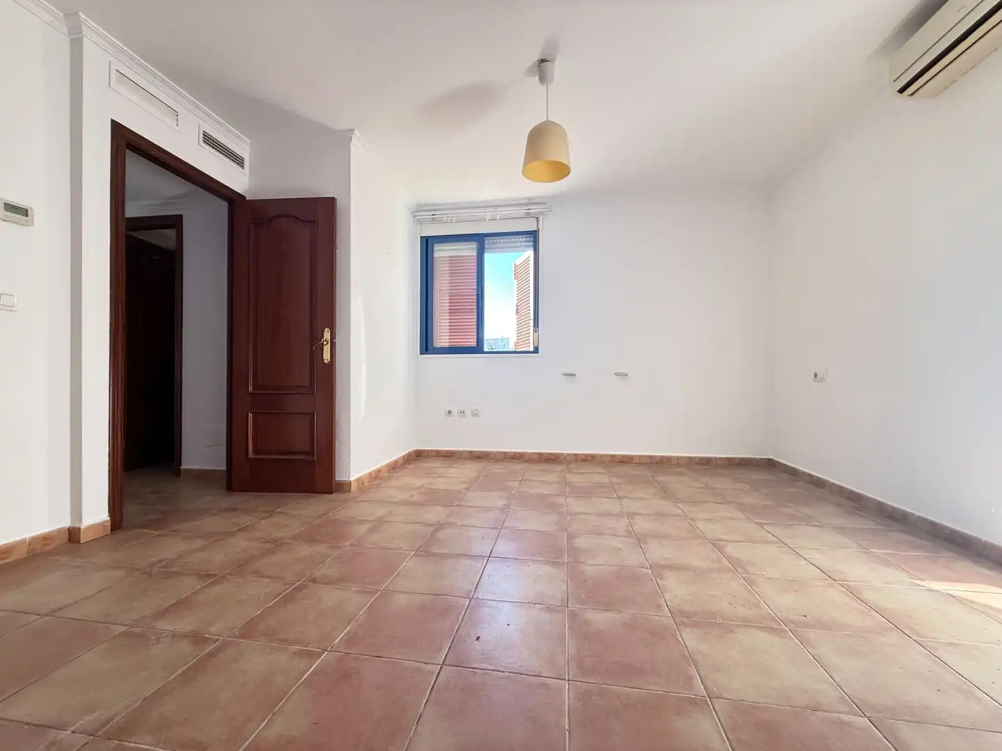 Habitación de Casa adosada en venta en Aljaraque con Terraza