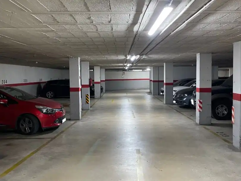 Garage zur Miete in Reus, Tarragona
