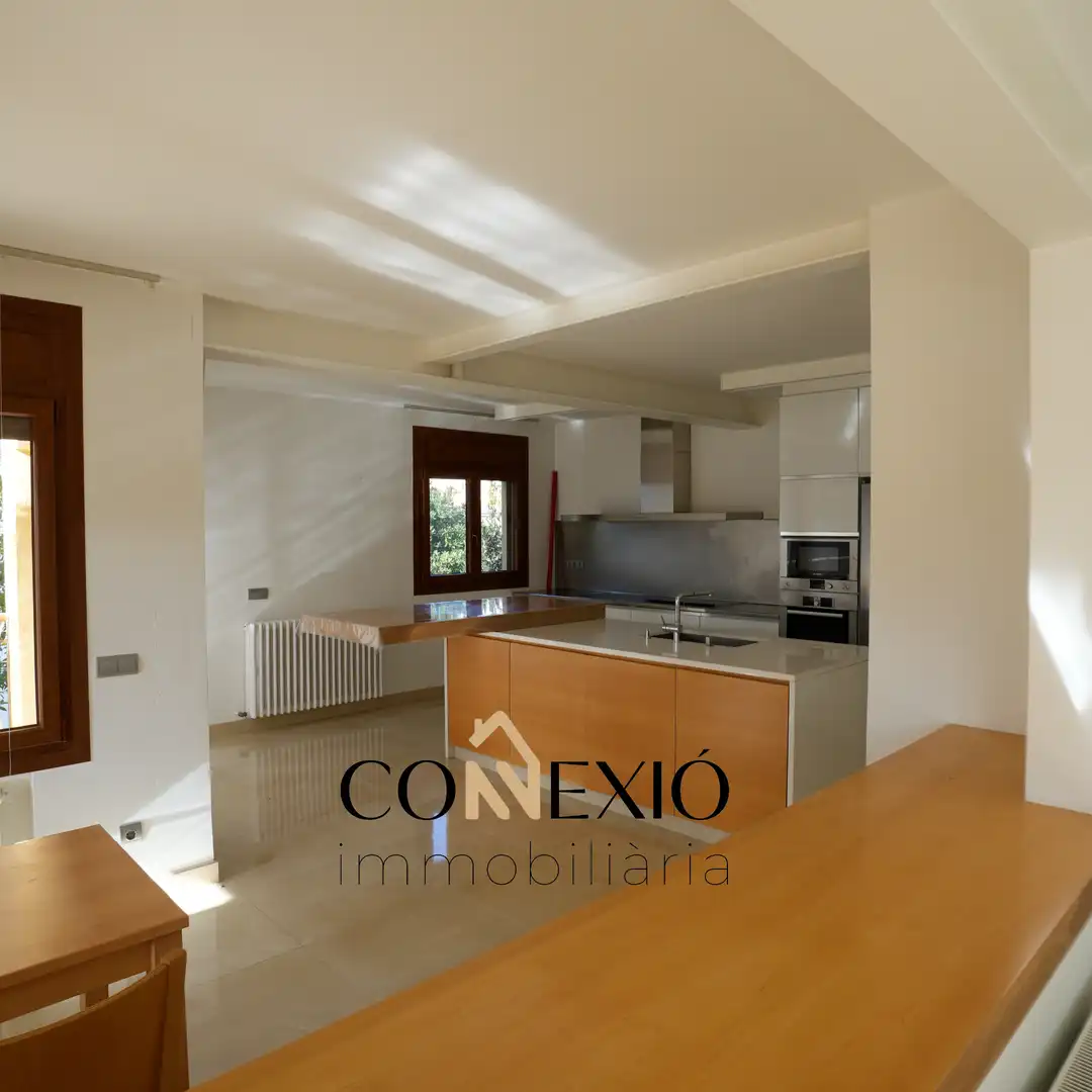 Cocina de Casa o chalet en venta en Banyoles con Aire acondicionado, Calefacción y Jardín privado