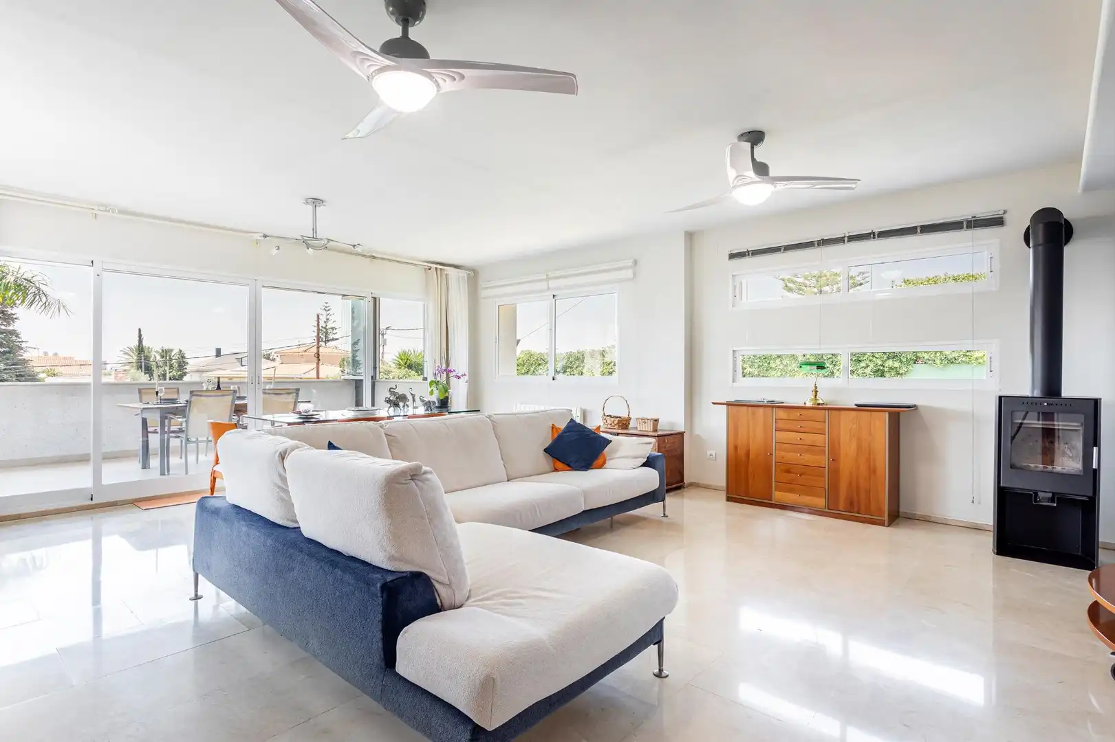 Sala de estar de Casa o chalet en venta en Torrent con Aire acondicionado, Calefacción y Jardín privado