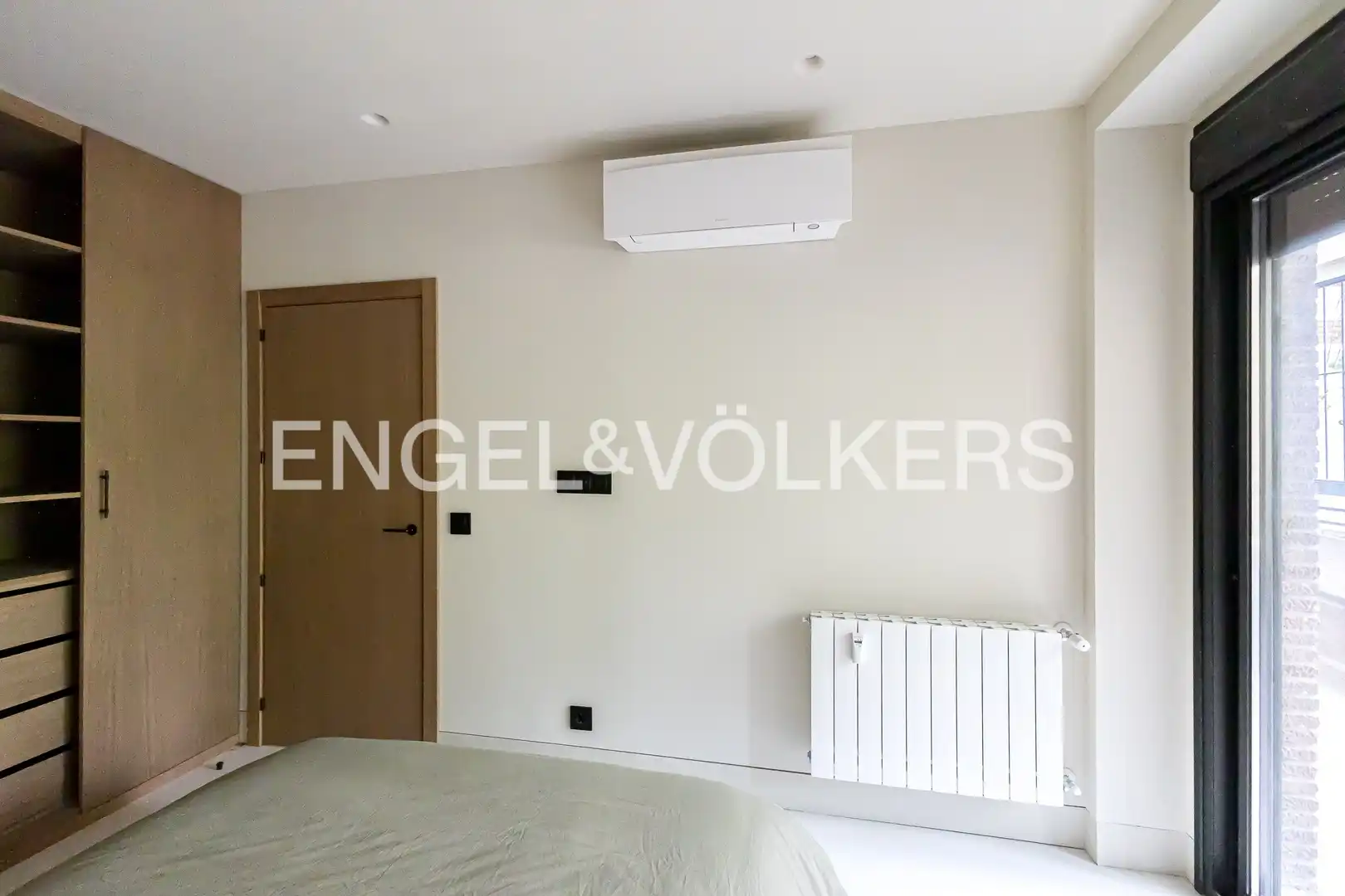 Habitación de Piso en venta en Madrid con Aire acondicionado, Calefacción y Terraza
