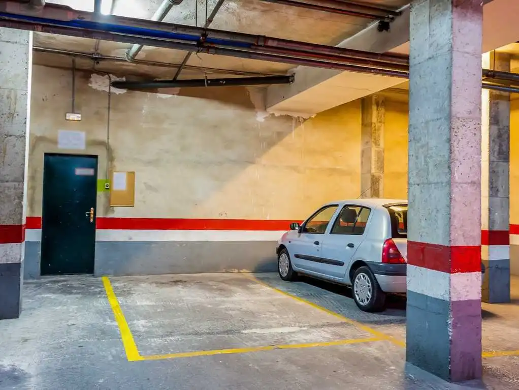 Parking de Piso en venta en  Palma de Mallorca con Aire acondicionado, Terraza y Piscina