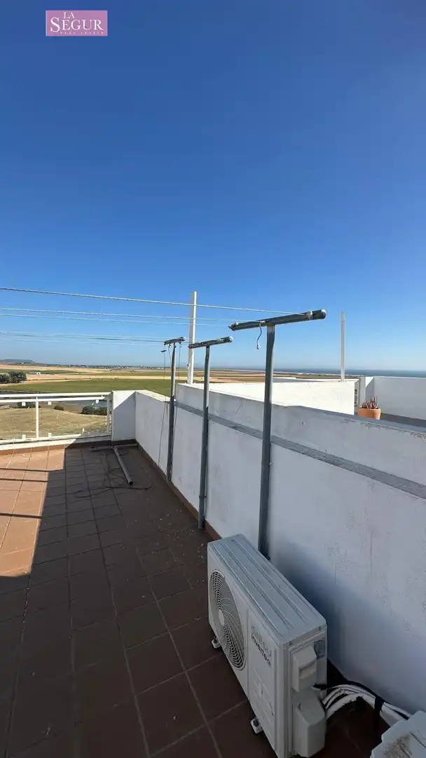 Terraced house with pool for sale in Conil, imagen 8
