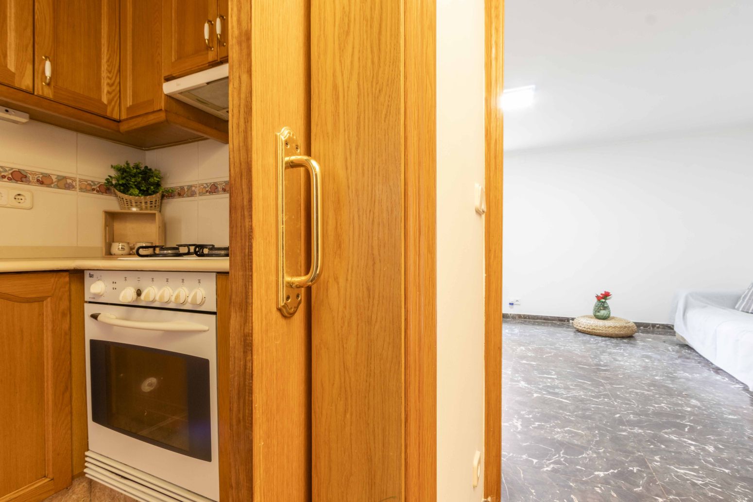 Kitchen of Flat for sale in  Valencia Capital