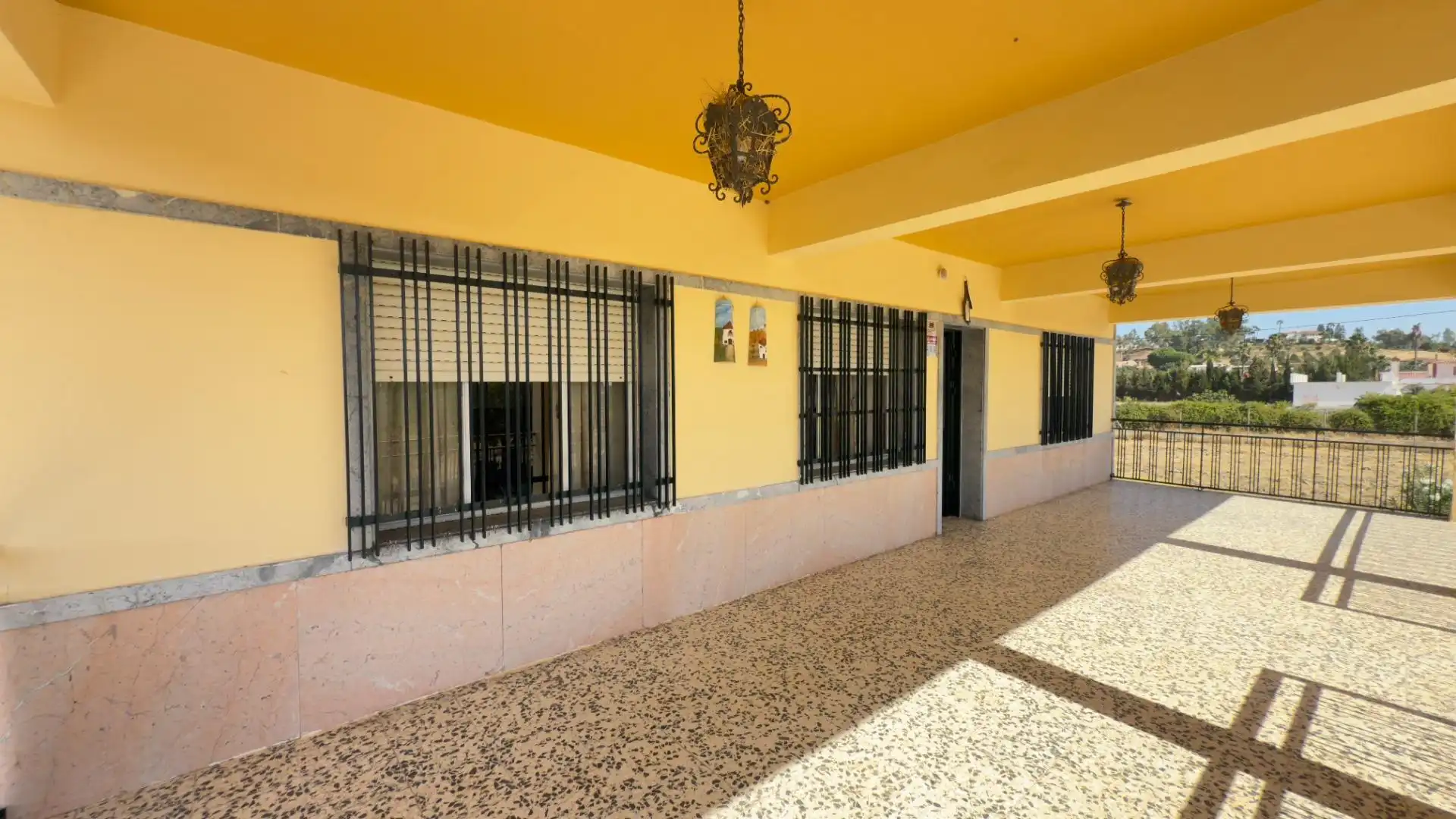 Vista exterior de Finca rústica en venda en Gibraleón amb Aire condicionat, Jardí privat i Terrassa