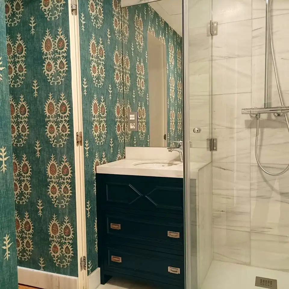 Badezimmer von Dachboden zur Miete in Madrid mit Klimaanlage, Heizung und Terrasse