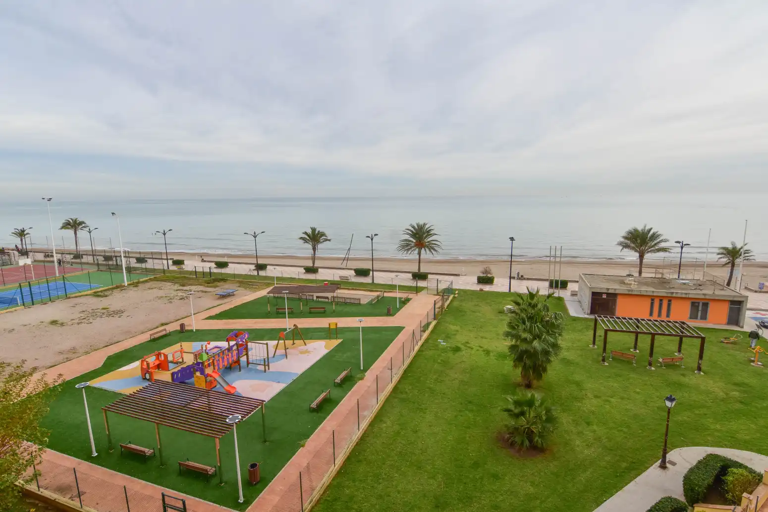 Flat for rent in Alboraya - CL BATLLE, Port Saplaya