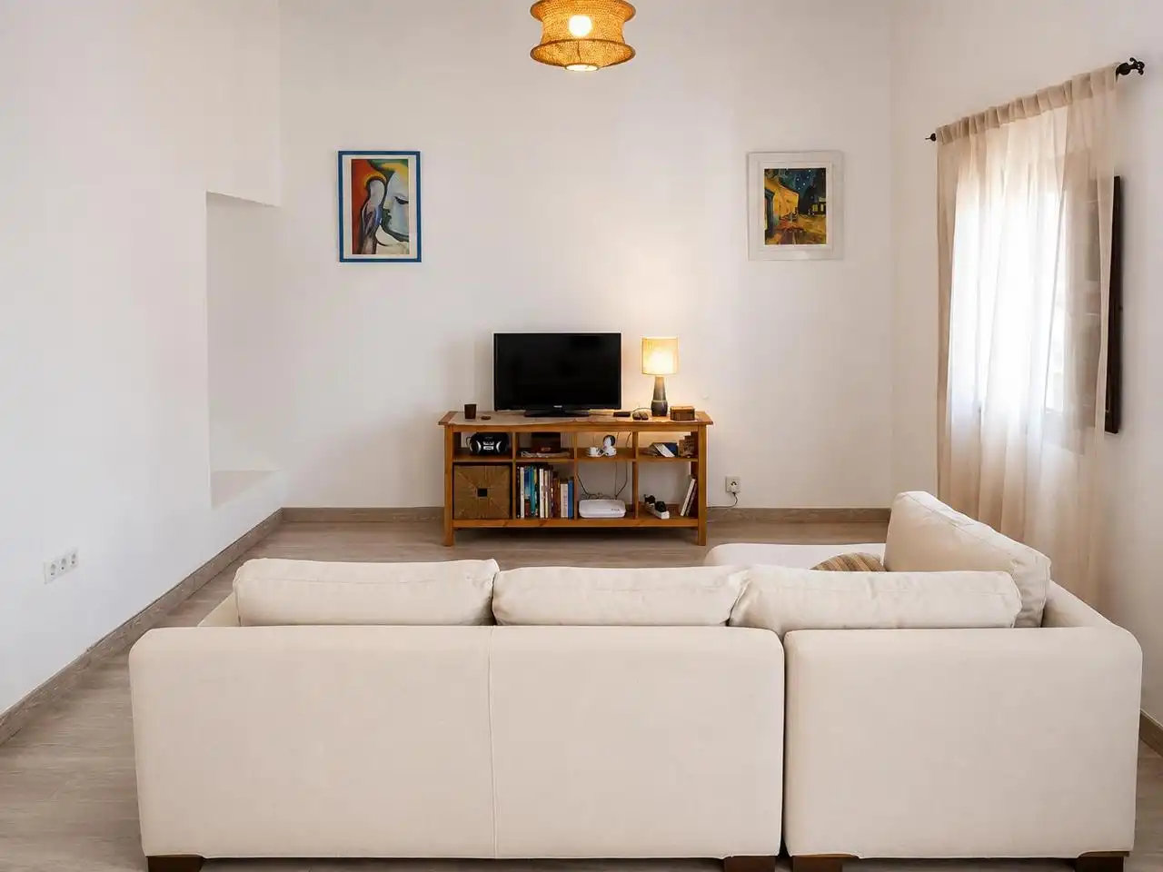 Sala d'estar de Casa adosada de lloguer en Santa Lucía de Tirajana amb Aire condicionat, Terrassa i Moblat
