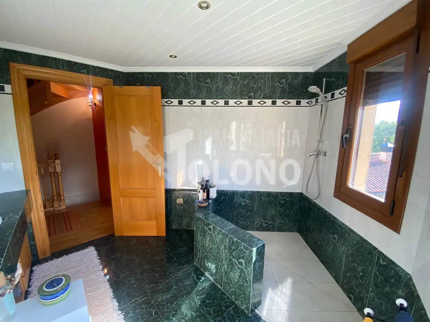 Bany de Casa adosada en venda en Leza amb Calefacció, Jardí privat i Parquet
