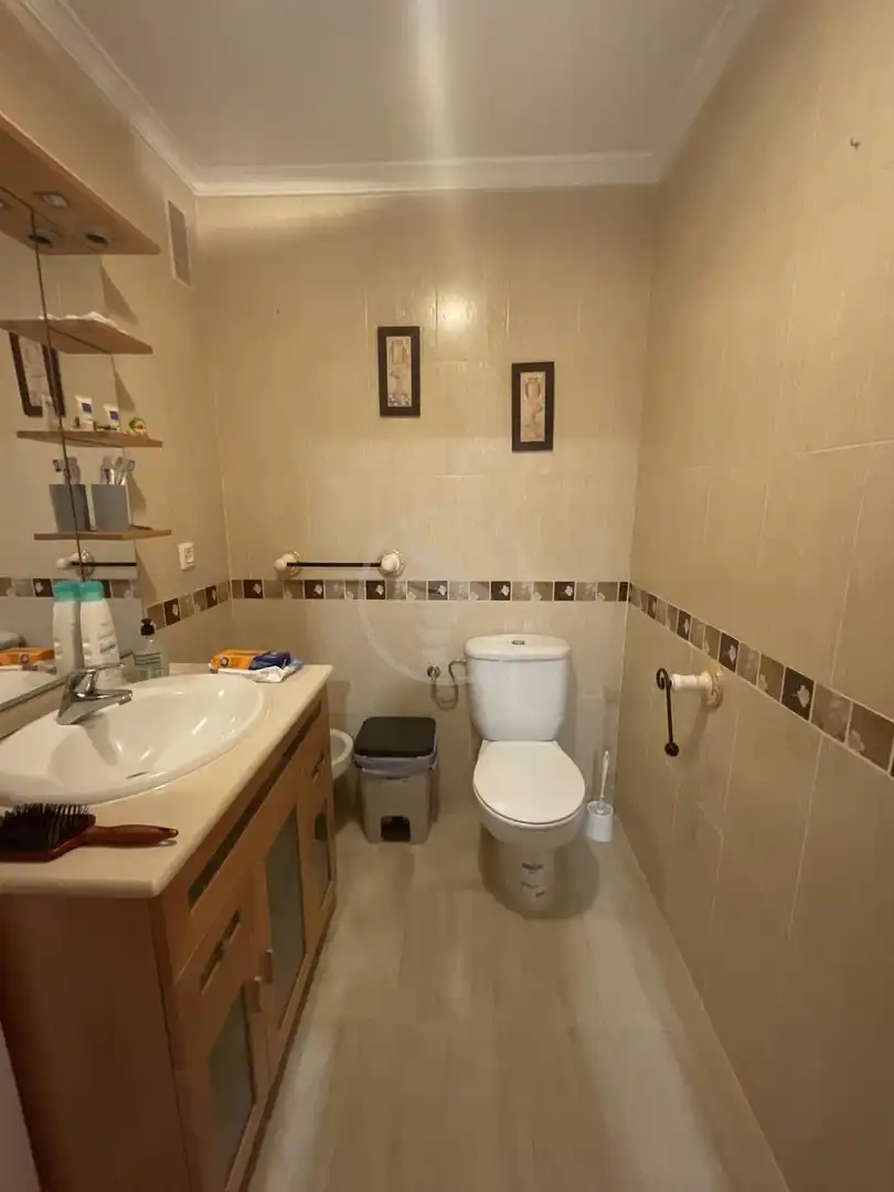 Baño de Piso en venta en Linares con Aire acondicionado y Amueblado