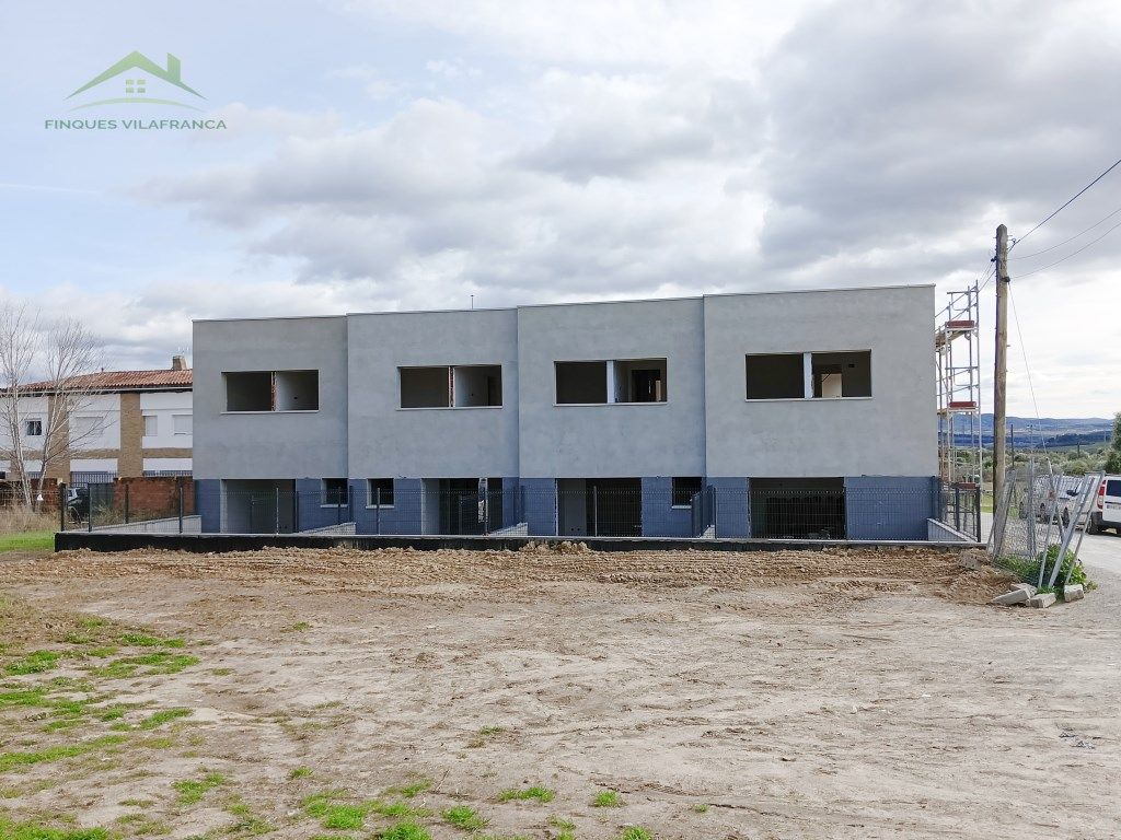 Exterior view of House or chalet for sale in El Pla del Penedès