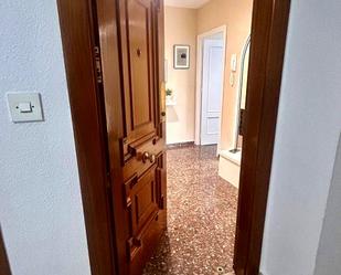 Planta baja to share in  Jaén Capital  with Heating, Furnished and Internet