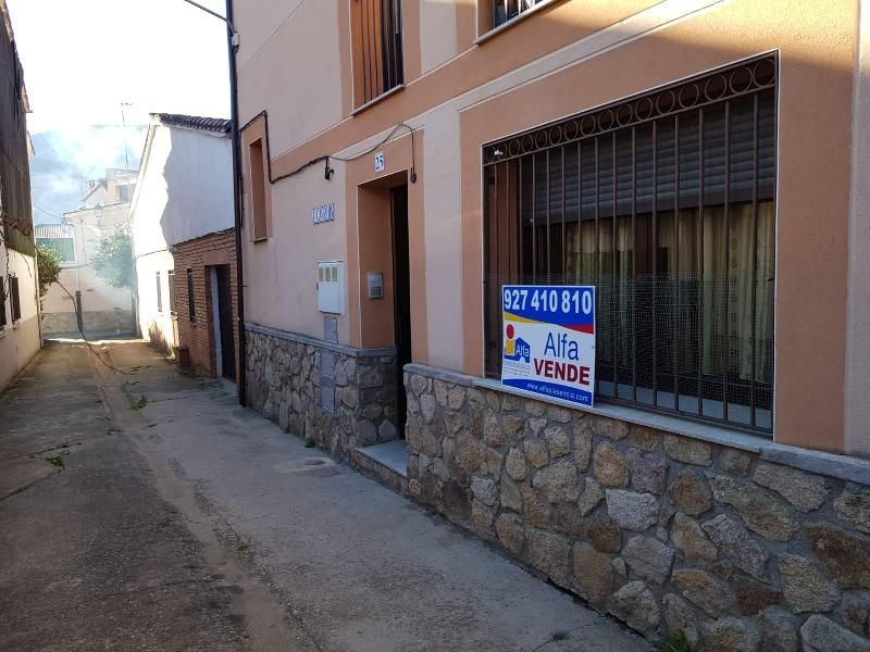 Exterior view of Planta baja for sale in Jerte  with Air Conditioner, Heating and Private garden