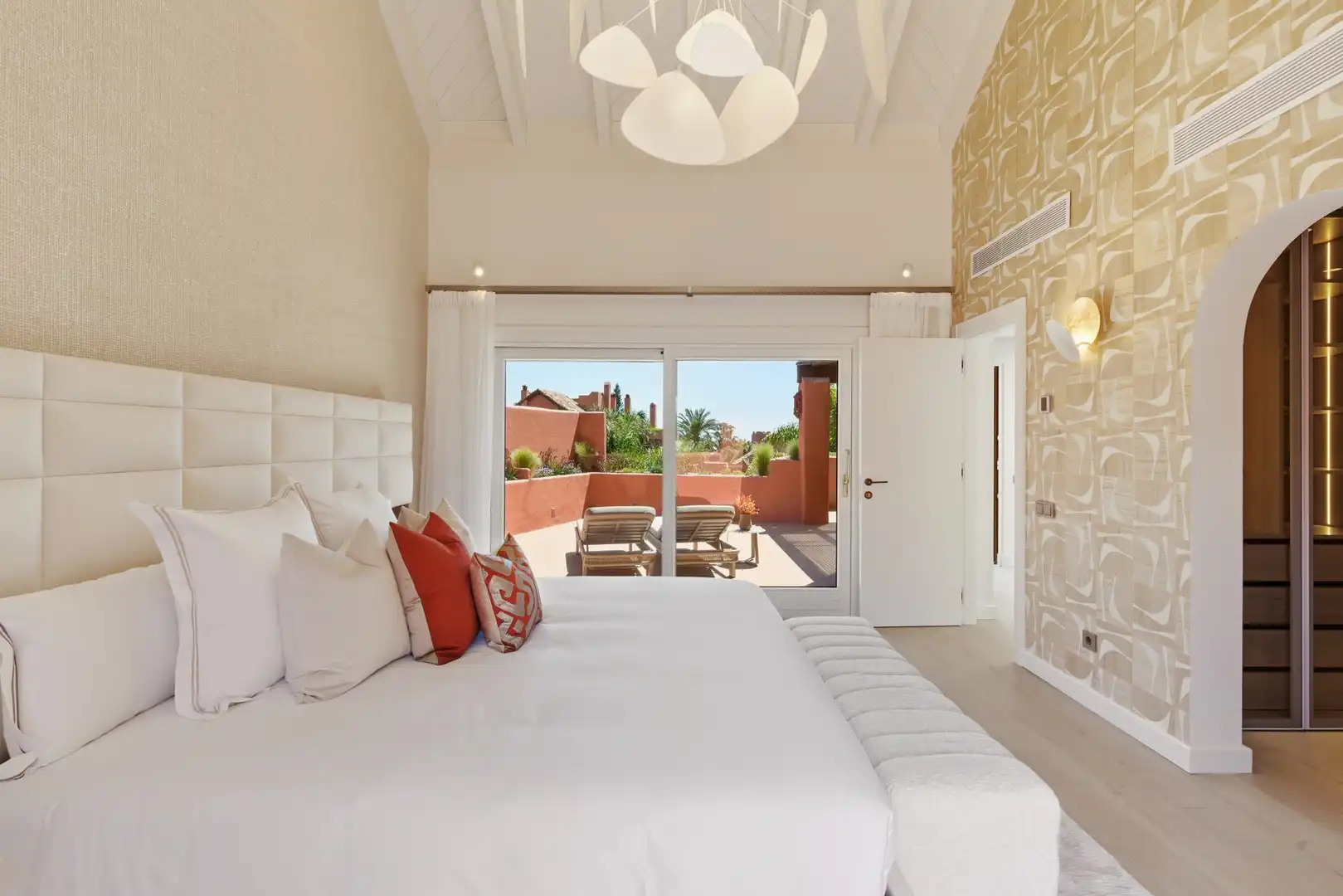 Bedroom of Attic for sale in Estepona  with Air Conditioner, Heating and Terrace