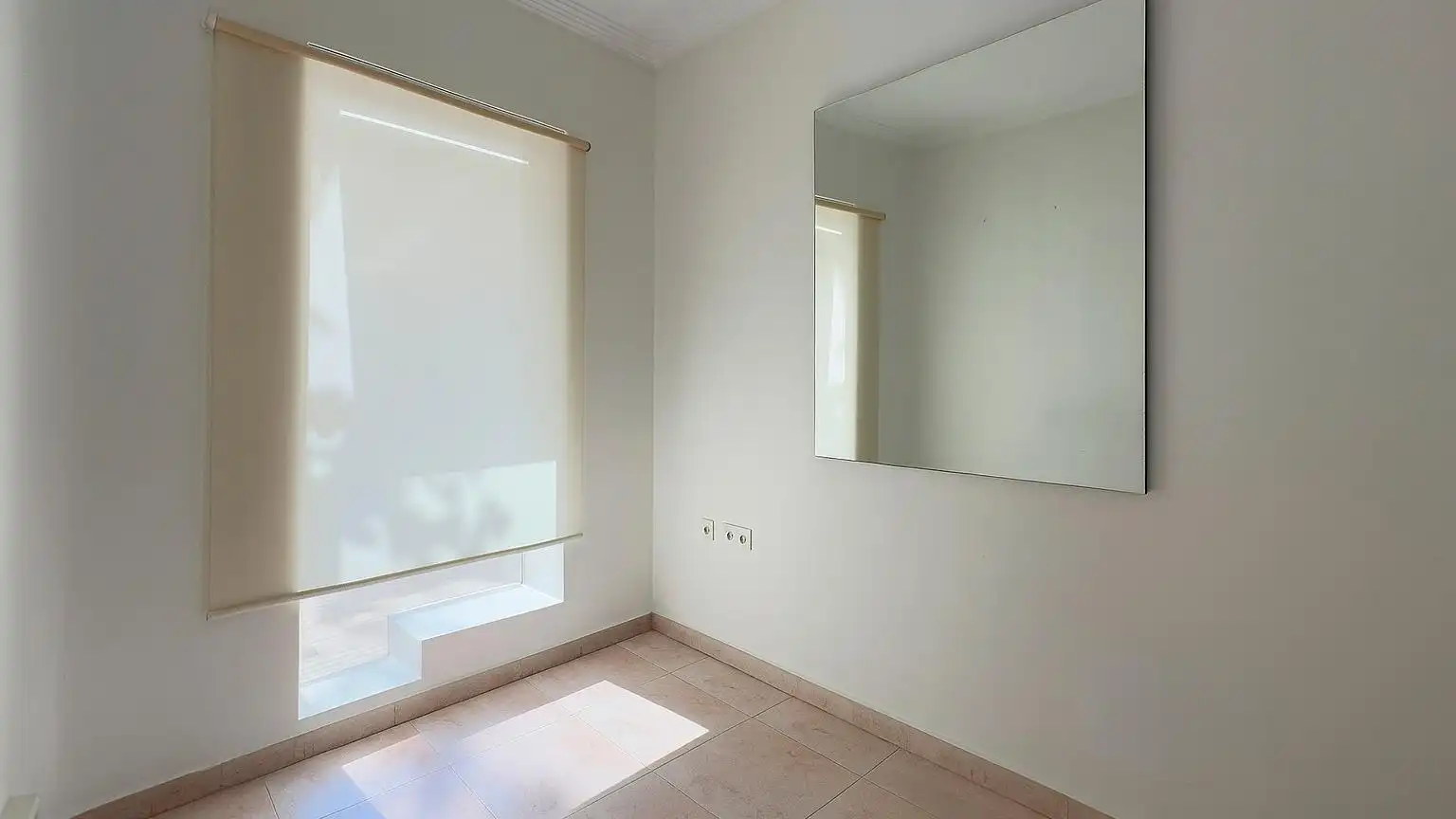 Locale commerciale in vendita a Calle Pintor Llorens, imagen 3