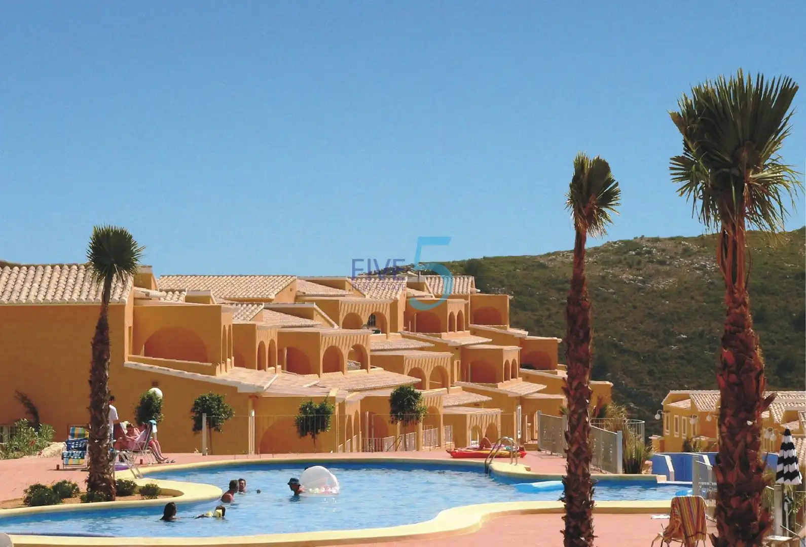 Penthouse with pool for sale in Cumbre del Sol, imagen 47