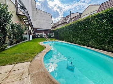 Casa bifamiliare con balcone in vendita a Pedrezuela
