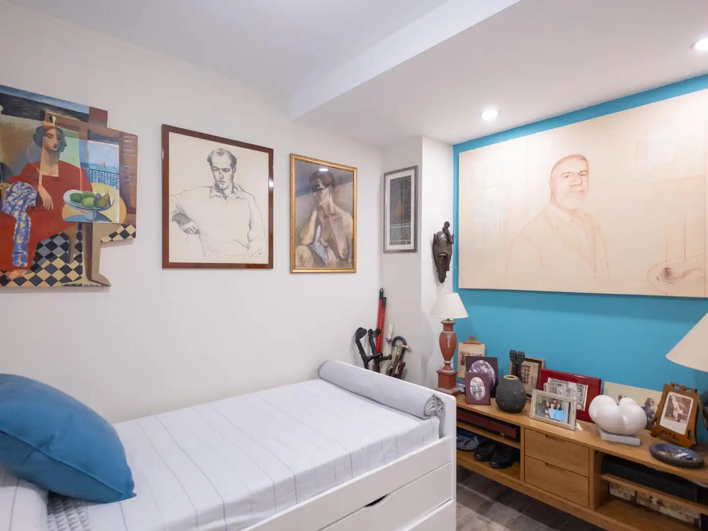 Dormitori de Apartament en venda en Madrid amb Aire condicionat i Terrassa