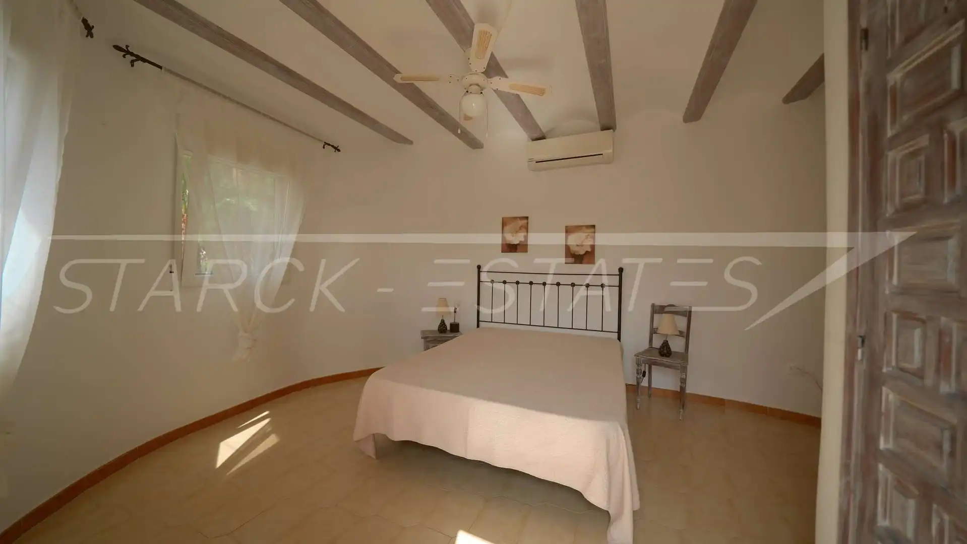 Dormitori de Casa o xalet en venda en Els Poblets amb Aire condicionat, Jardí privat i Piscina