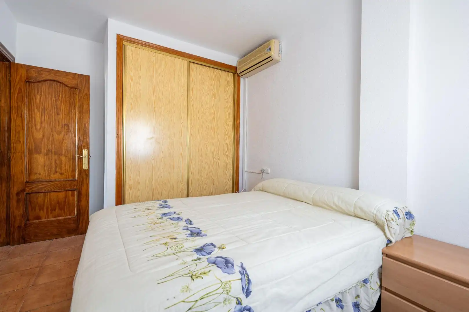 Habitación de Dúplex en venta en Vícar con Aire acondicionado, Calefacción y Jardín privado