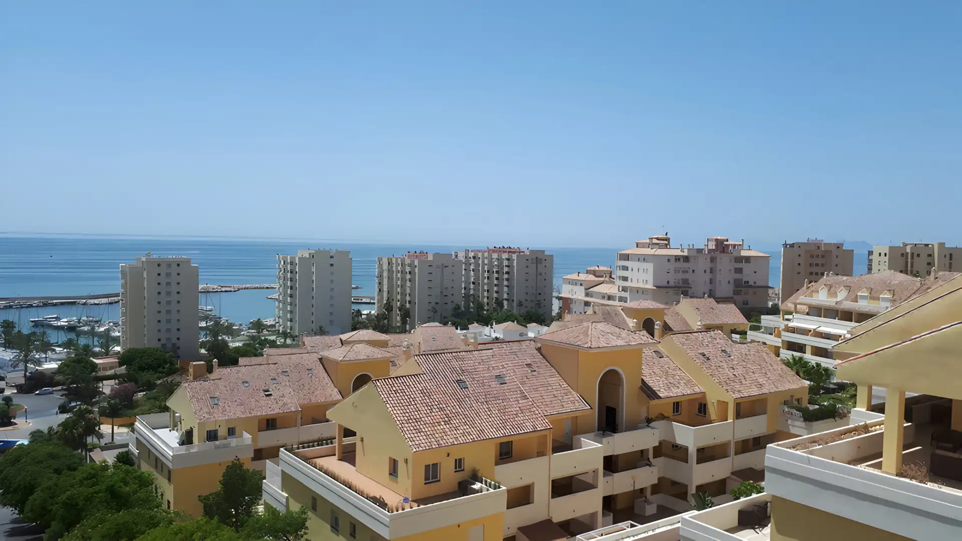 Apartament amb piscina en venda a Estepona Pueblo, imagen 2