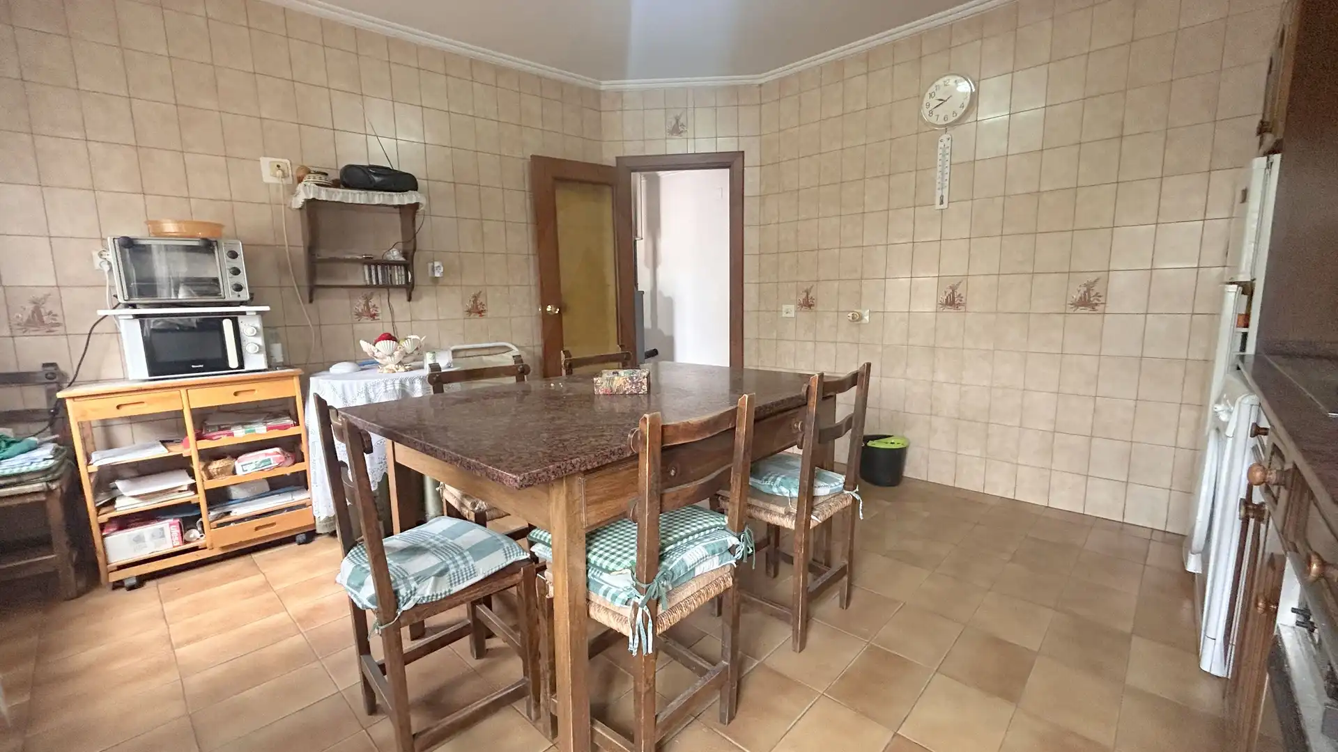 Country homes for sale in Oeste