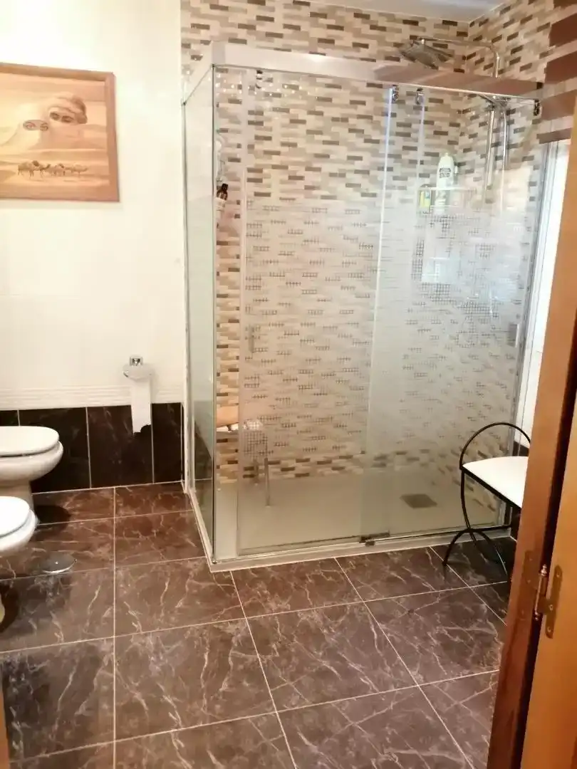 Bany de Casa o xalet en venda en San Fernando de Henares amb Aire condicionat i Balcó