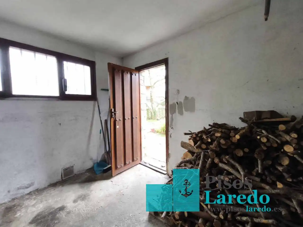 Casa o xalet en venda a Calle Mies, Ampuero