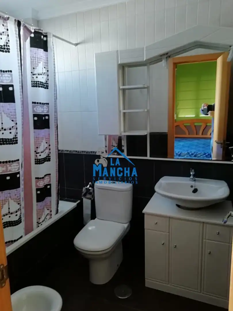 Badezimmer von Dachboden zum Verkauf in Albacete mit Klimaanlage, Heizung und Terrasse