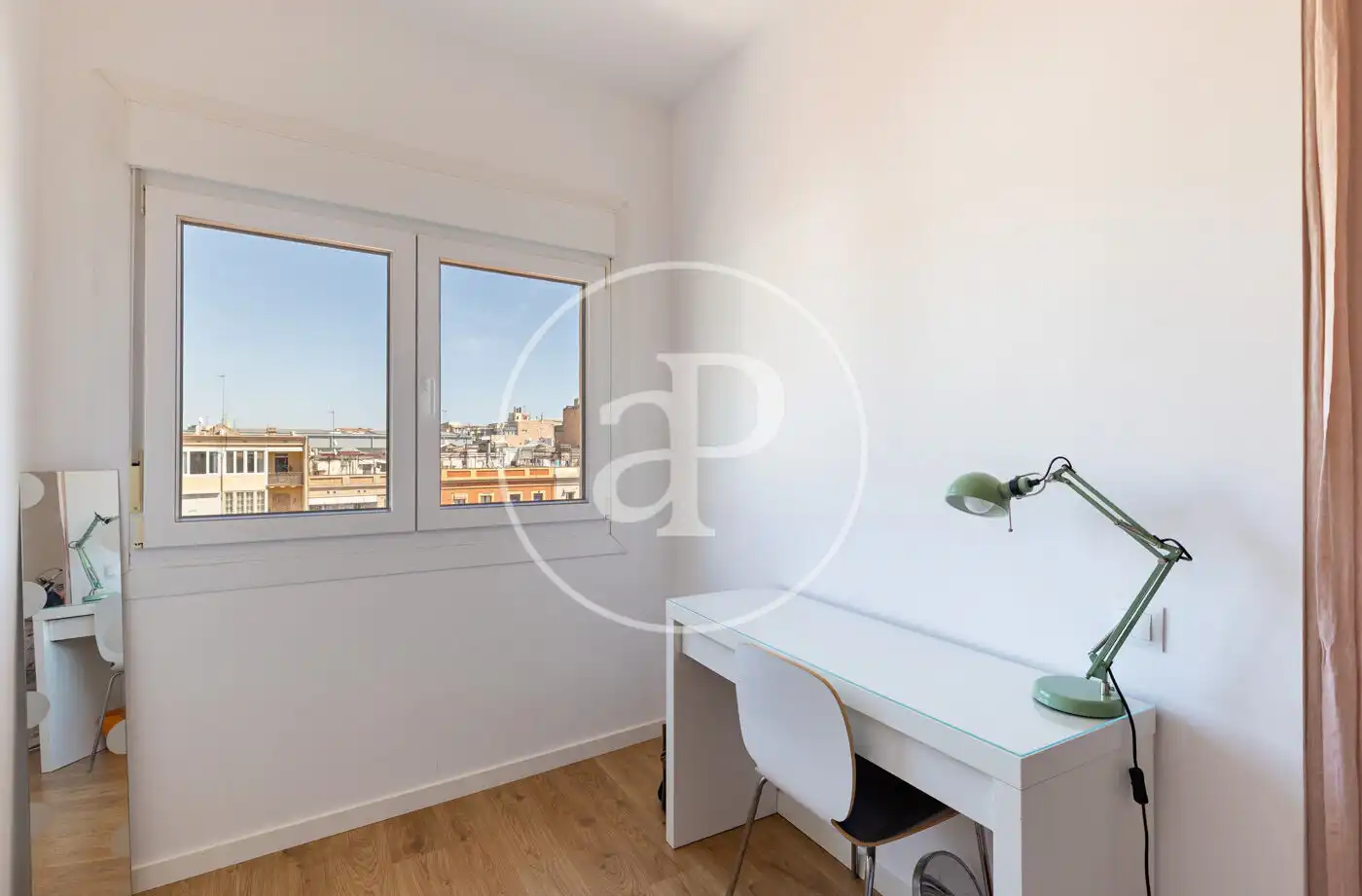 Bedroom of Attic for sale in Barcelona  with Air Conditioner, Heating and Terrace