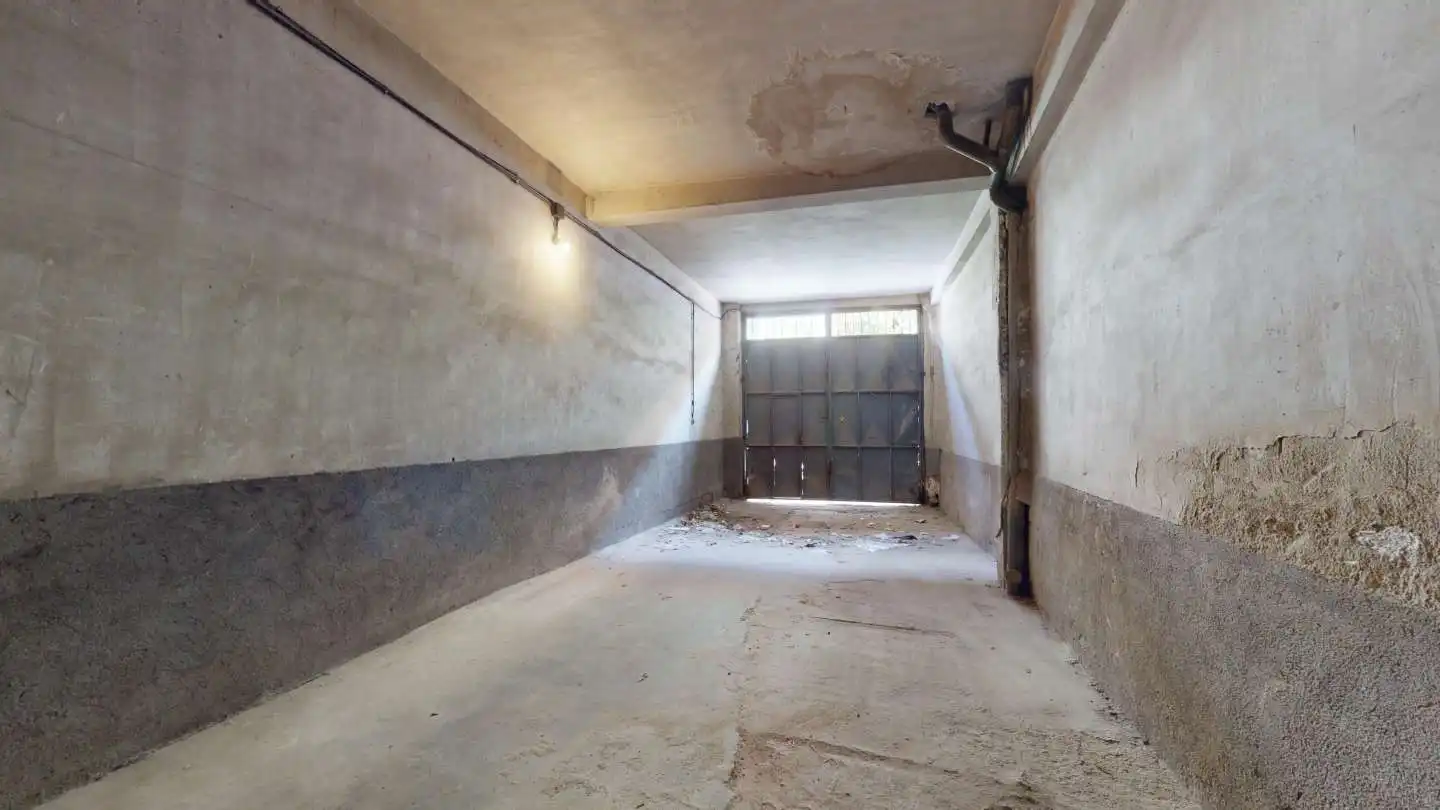 Industrial buildings for sale in Madrid