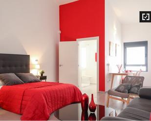 Bedroom of Flat to rent in  Madrid Capital  with Air Conditioner, Heating and Pets allowed