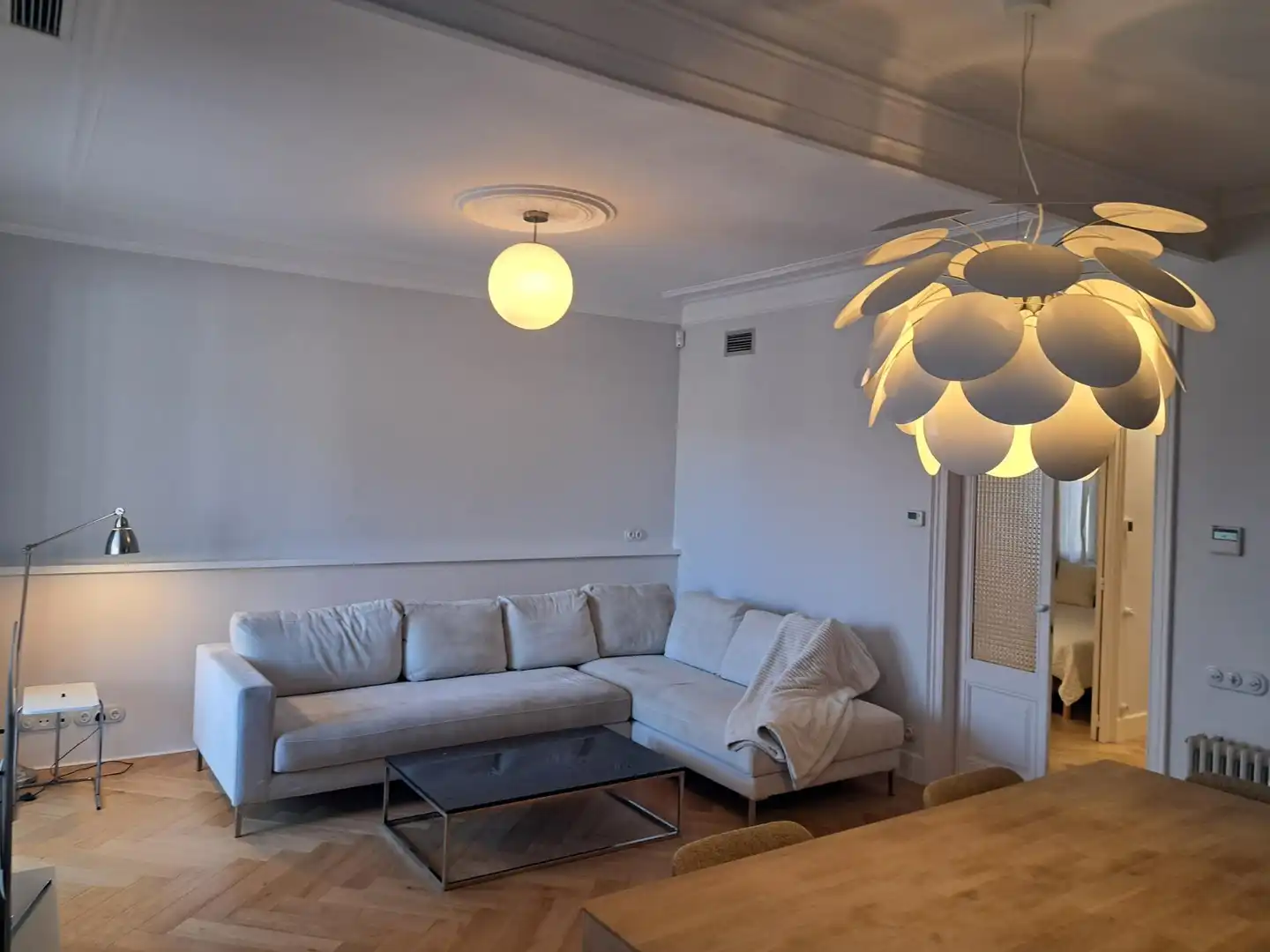 Sala d'estar de Pis en venda en Barcelona amb Aire condicionat, Calefacció i Parquet
